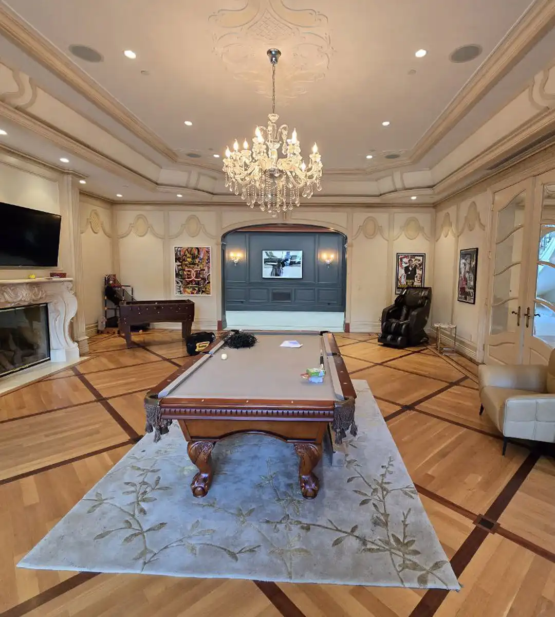Precision Mounting in a Grand Renaissance Hall